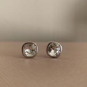 Beautiful fashion Silver stud earrings